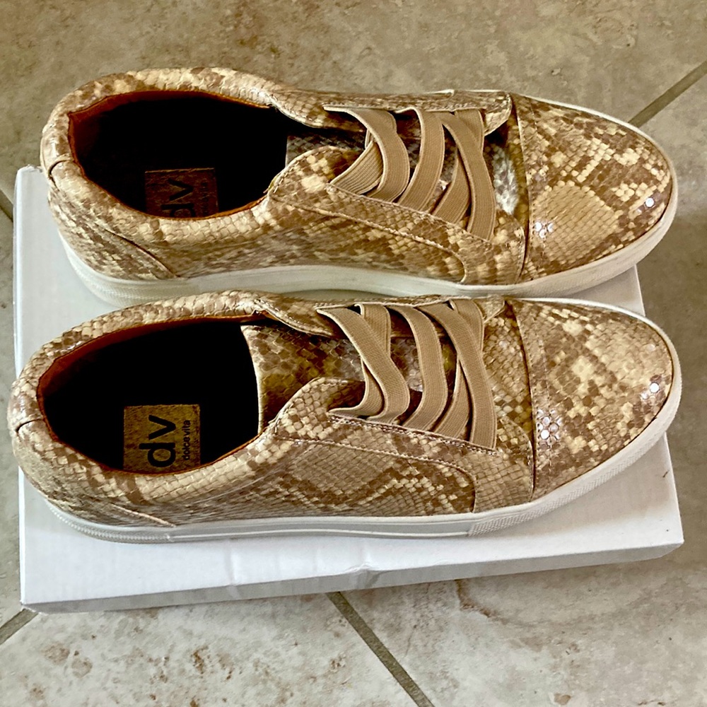 Used Worn 1x dolce vita Slip on Sneakers Size 9